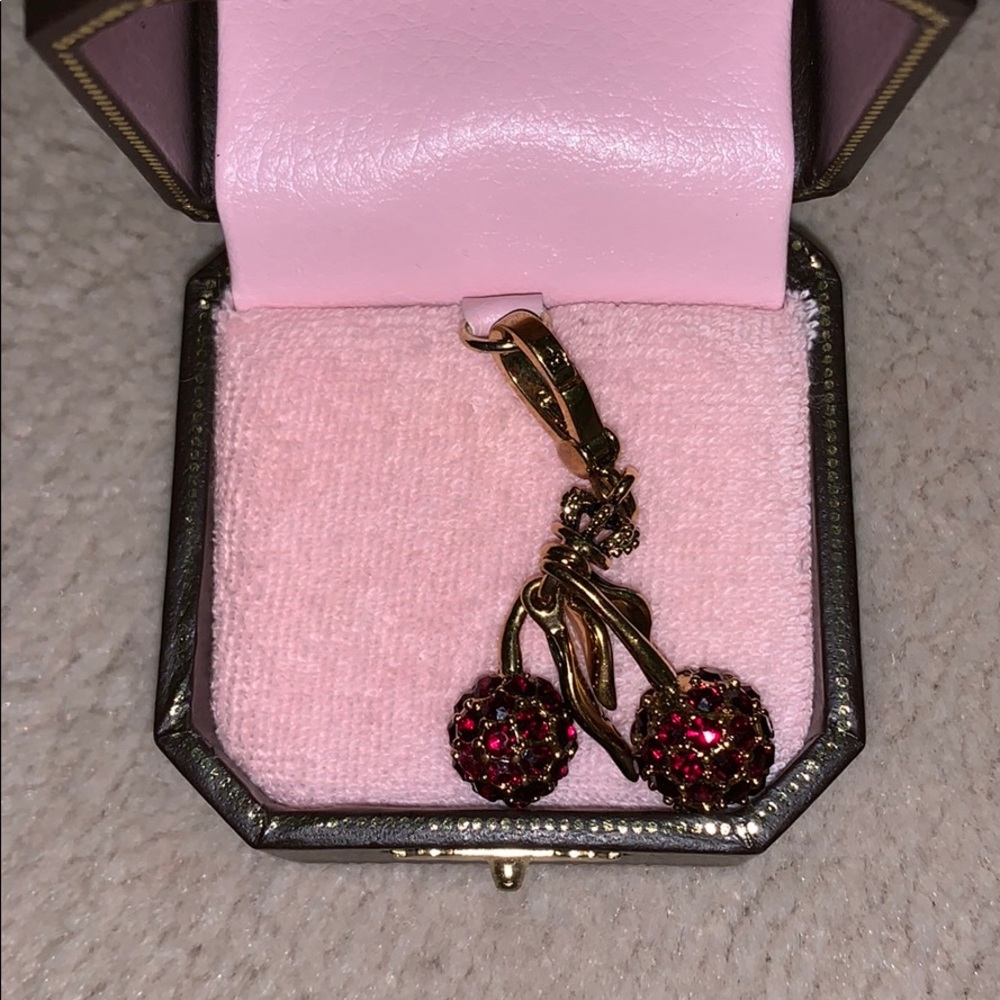 Juicy charm